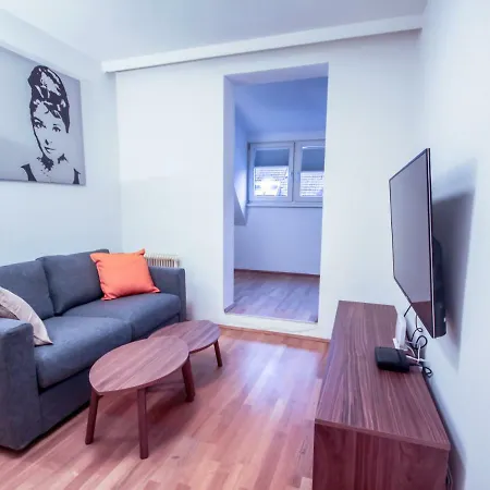 Scha¶pfstrasse 6b.1 Apartment *
